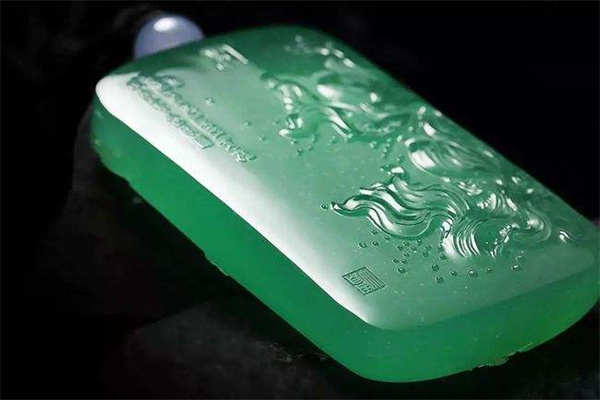 標(biāo)準(zhǔn)光源箱助力翡翠的顏色分級