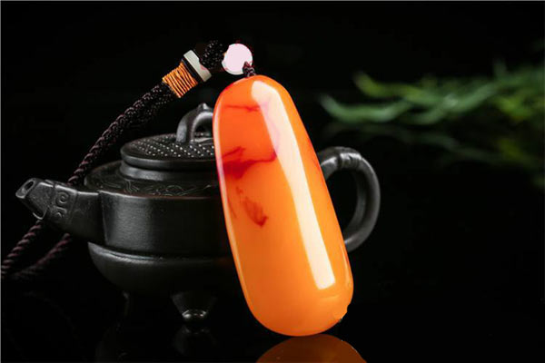 光澤度儀如何測量黃龍玉的光澤度？