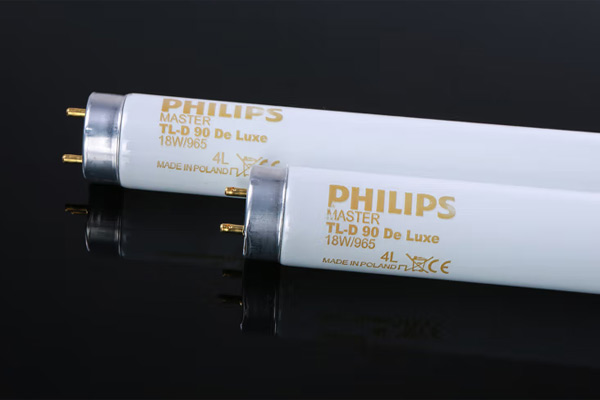 CWF光源是什么光源？它與F11、TL84、D65光源有什么區(qū)別？