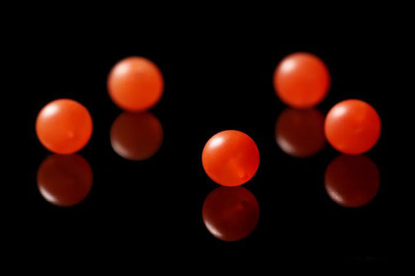 南紅瑪瑙顏色有那些？如何準(zhǔn)確劃分南紅瑪瑙顏色？