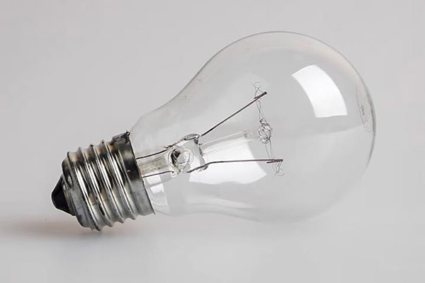 鎢絲燈有什么優(yōu)勢？鎢絲燈和LED燈哪個好？