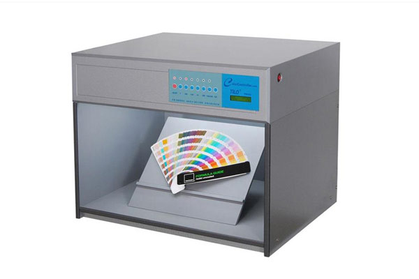 八光源燈箱是哪八種光源？不同光源之間有什么區(qū)別？