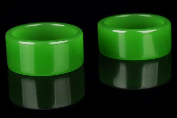 標(biāo)準(zhǔn)光源箱用于獨(dú)山玉顏色的評(píng)定及分類(lèi)