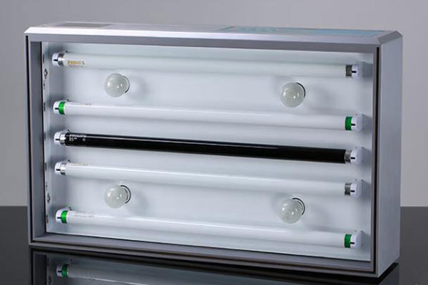 標(biāo)準(zhǔn)光源箱對(duì)色燈管什么要求？怎么排列？